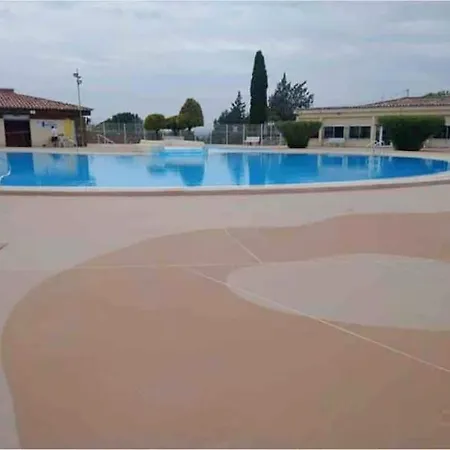 Dom wakacyjny Maison Au Calme *